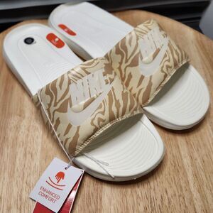 Nike Victori One Slide Sandals Women’s 11 Multicolor Slip‑On